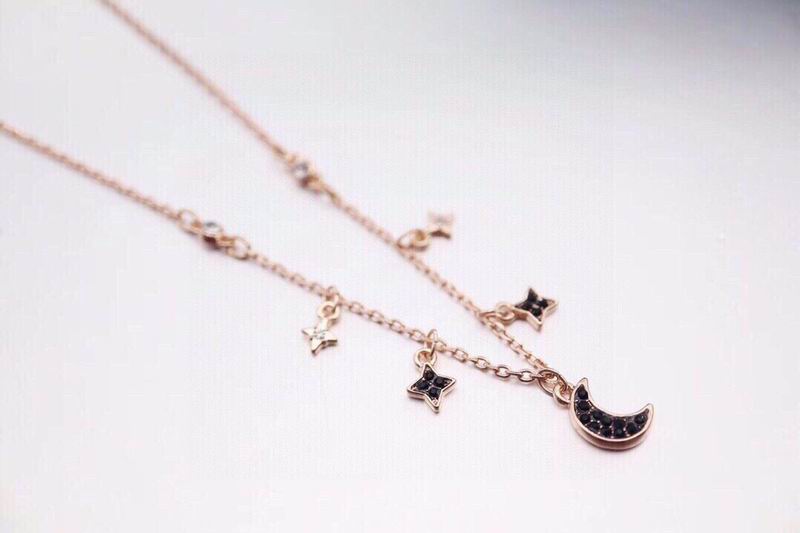 Swarovski Necklace 05yxh08